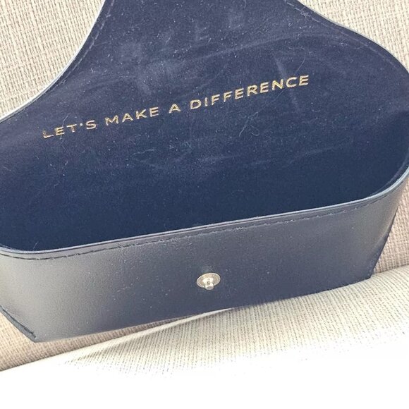 Diff Eyewear Sunglasses Case Black Semi Hard Case for Glasses or Sunglasses - Picture 8 of 8